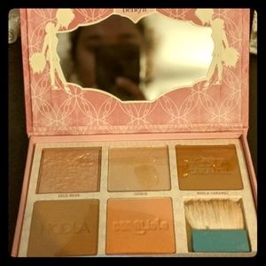 Benefit cheerleader bronze squad face palette